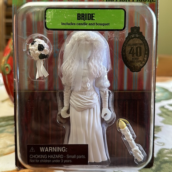 40th Anniversary Edition Haunted Mansion BRIDE 🤍👻 NEw In Package! - Picture 2 of 8